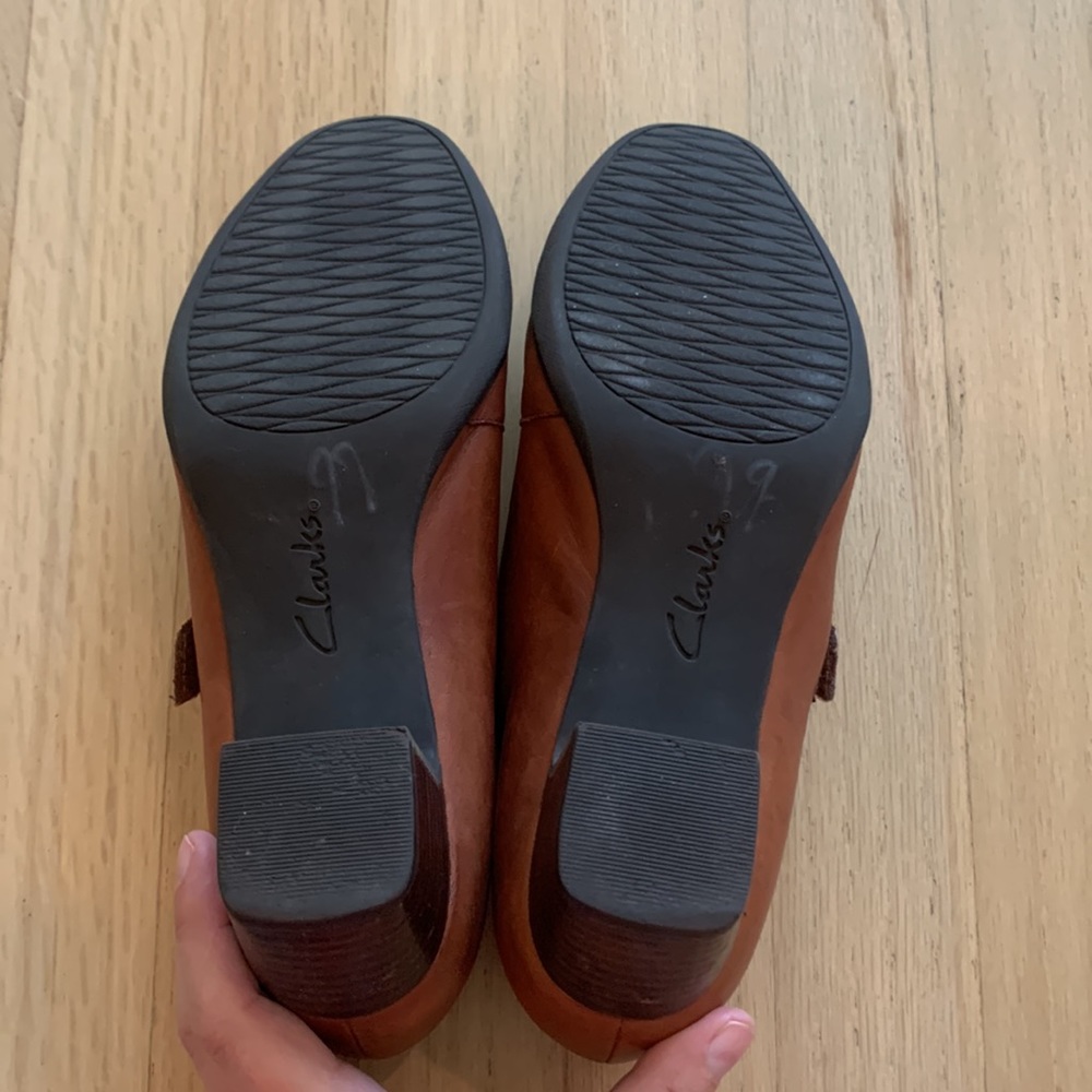 Clarks Heels - Picture 4 of 5